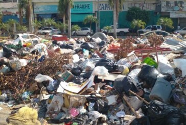 Acapulco croule maintenant sous les ordures !
